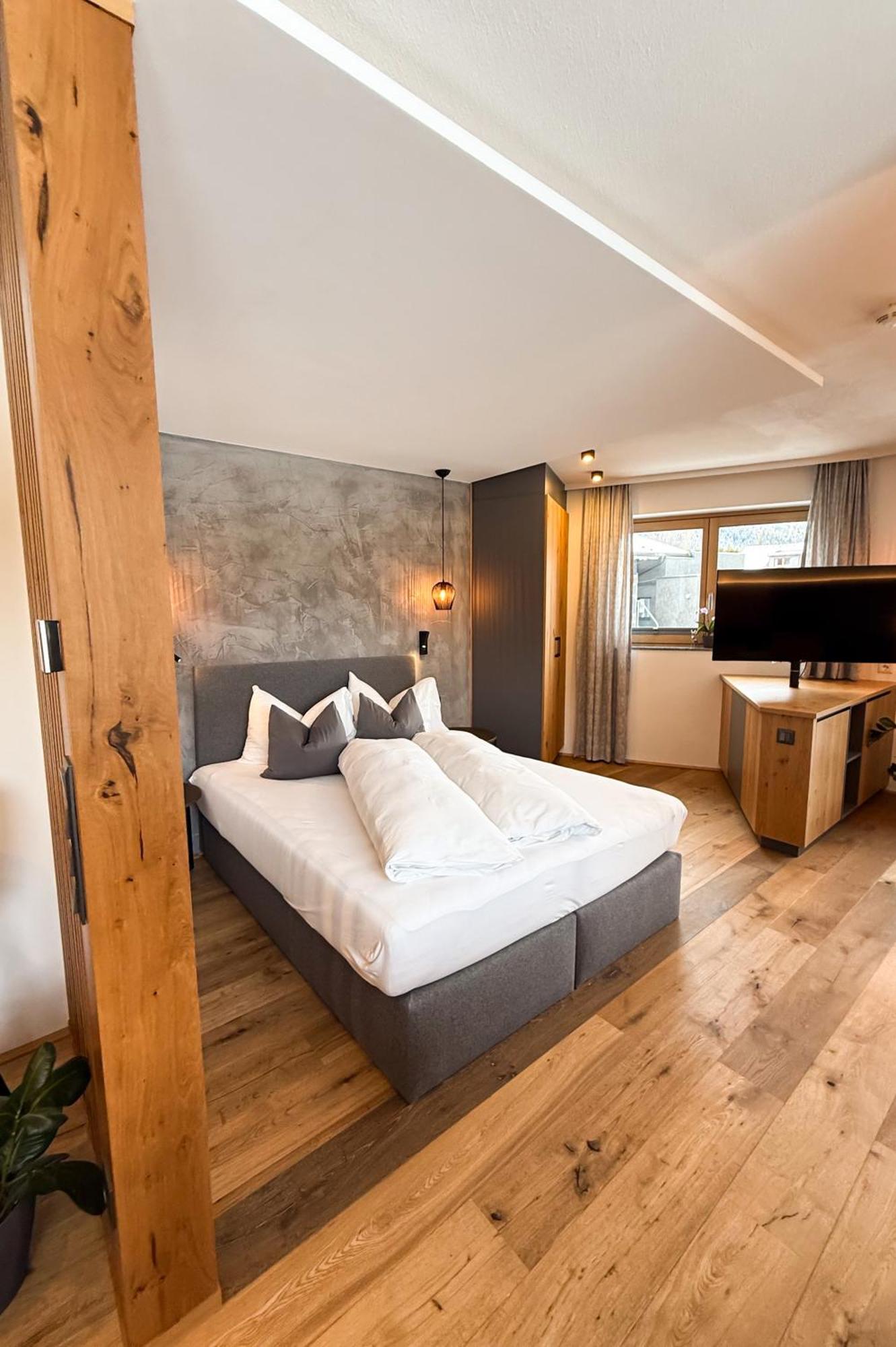 Cabin8 Alpine Flair Apartments بيرتيساو المظهر الخارجي الصورة
